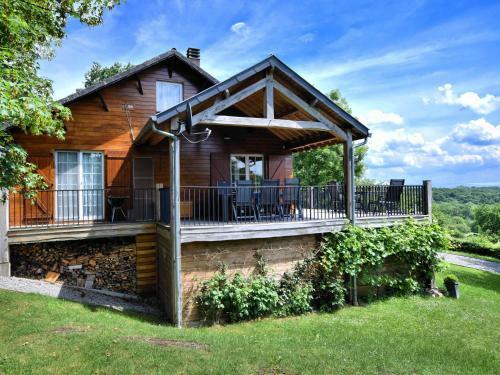 Luxurious Chalet In Septon With Jacuzzi