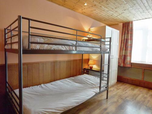 Spacious Holiday Home With Private Garden In Houyet