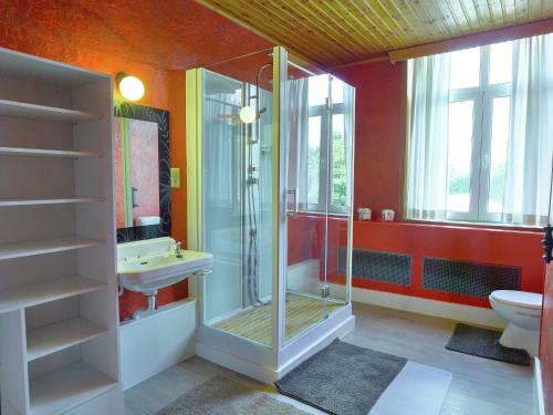 Spacious Holiday Home With Private Garden In Houyet