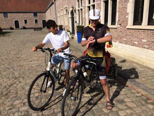 Hostal Chapeauveau B&B