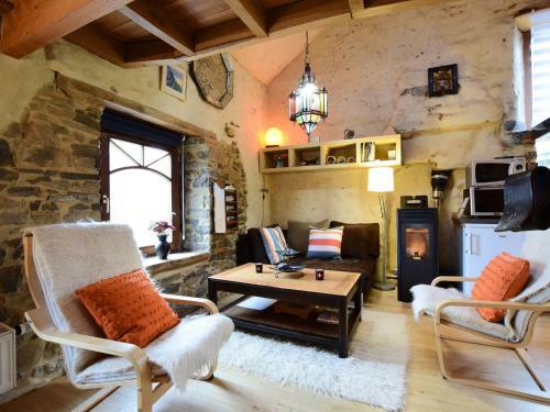 Gorgeous Holiday Home Near Durbuy With Pond