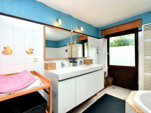 Lovely Holiday Home In Comblain-au-pont With Sauna