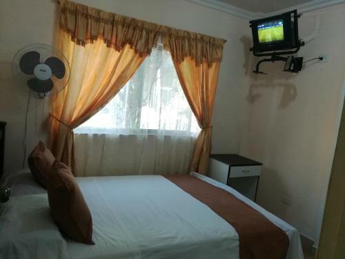 Hostal Rio Suites
