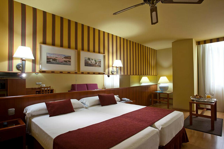 Hotel Ilunion Les Corts Spa