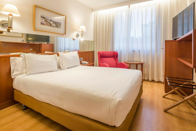 Hotel Ilunion Les Corts Spa