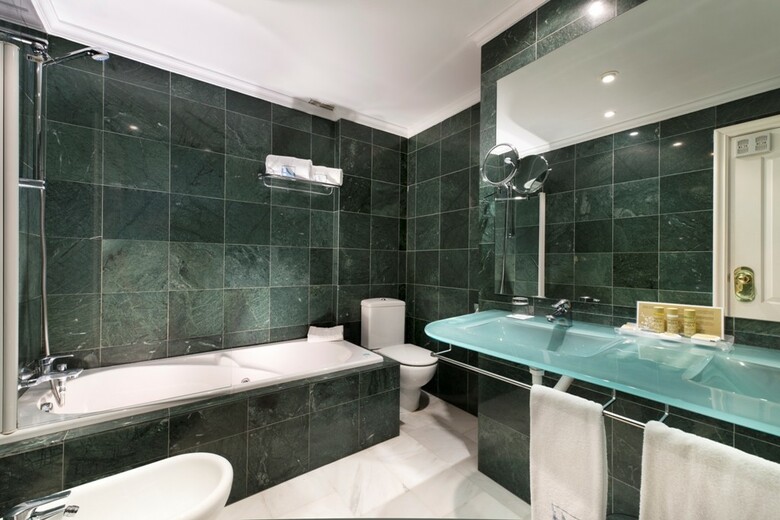 Hotel Exe Las Adelfas