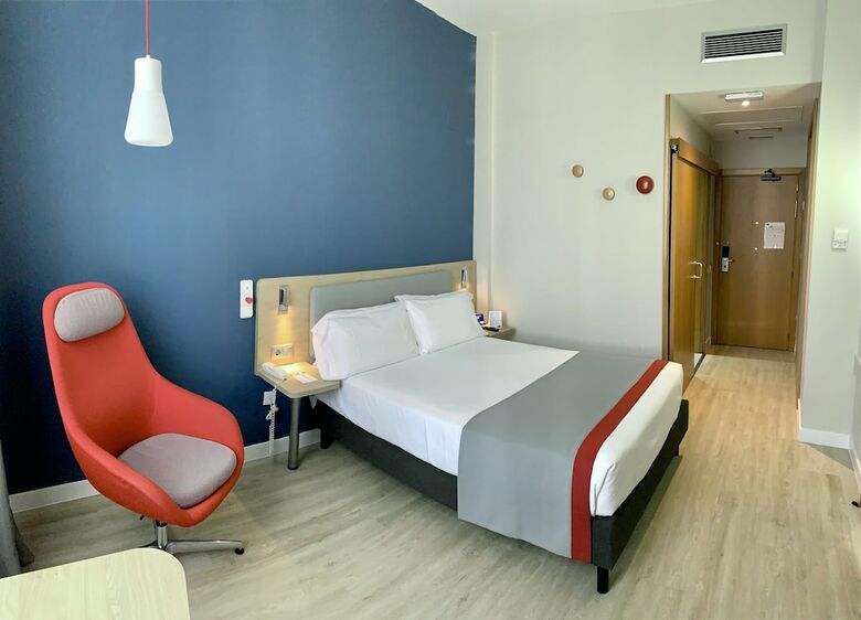 Hotel Holiday Inn Express Ciudad de Las Ciencias