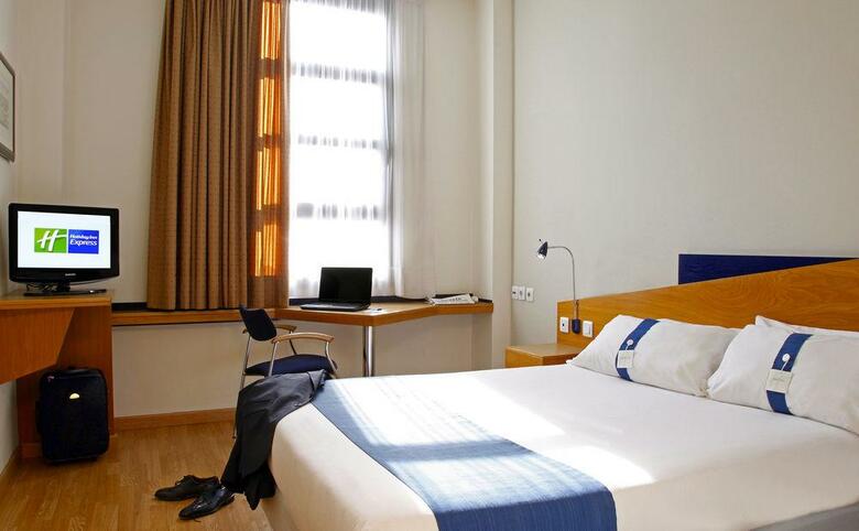 Hotel Holiday Inn Express Ciudad de Las Ciencias