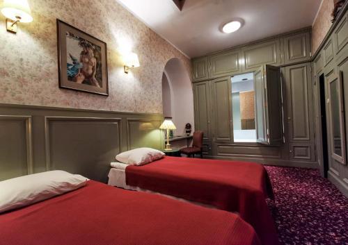 Hostal Laitse Castle