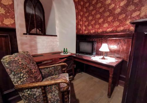 Hostal Laitse Castle