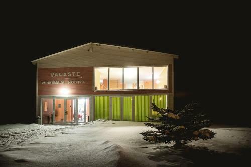 Posada Valaste Guest House And Camping