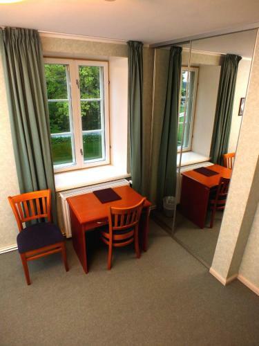 Hotel Loona Manor Guesthouse