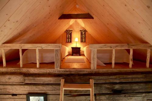 Bed & Breakfast Metsara B & B