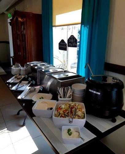 Hostal Tristvere Guesthouse-cafe