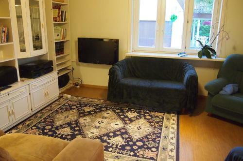 M�nni Holiday House
