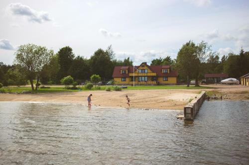 Pusi Holiday House