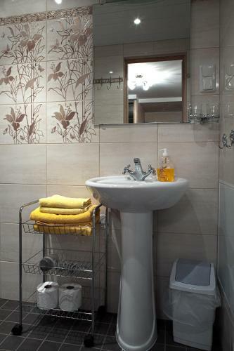 Hostal Seedri Guesthouse