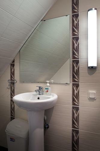 Hostal Seedri Guesthouse
