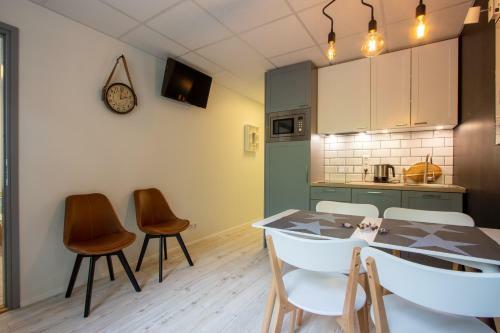 Hostal Tiigi Six Guesthouse