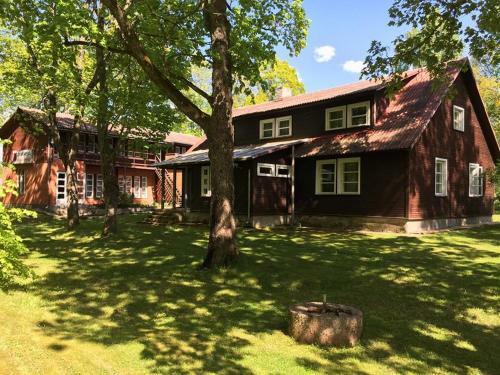 Hostal Oravapesa Guest House