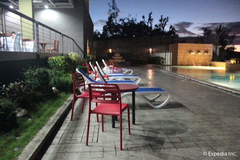 Rivermount Hotel And Resort