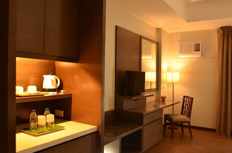 Rivermount Hotel And Resort