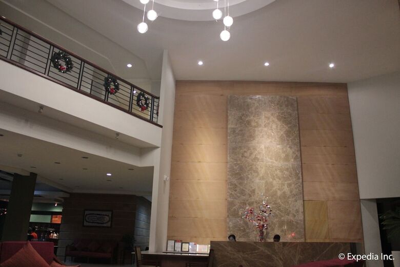 Rivermount Hotel And Resort