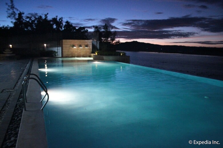 Rivermount Hotel And Resort
