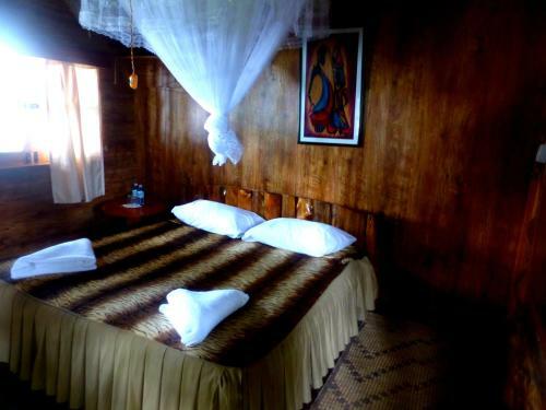 Hotel Supreme Adventure Park Bunyonyi
