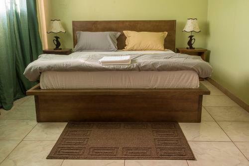 Tross Hotel