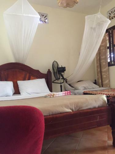Hostal Cross Roads Suites