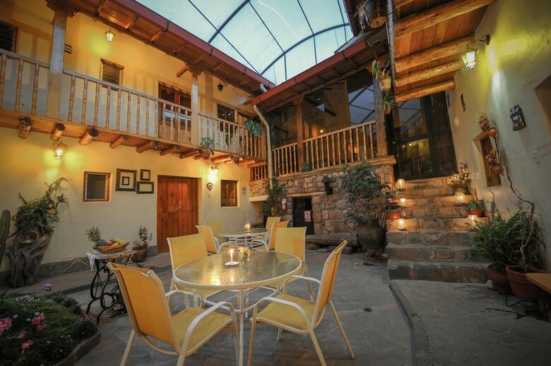 Hostal Apu Huascaran