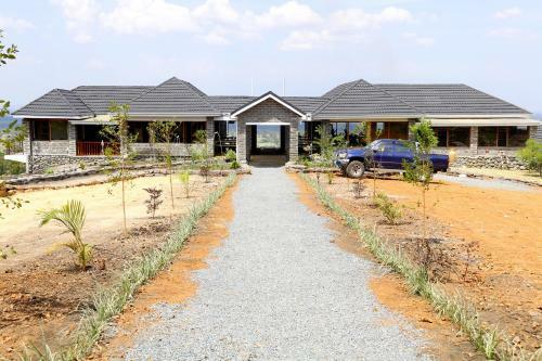 Hotel Kyangabi Crater Resort