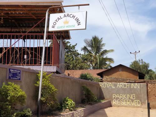 Hotel Royal Arch Inn