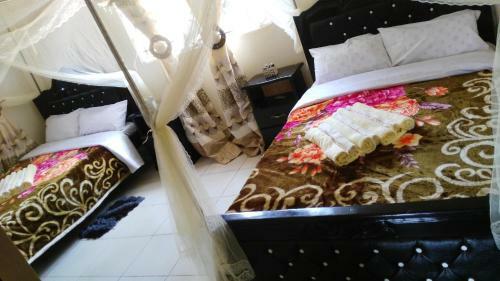 Amari Comfort Homes.