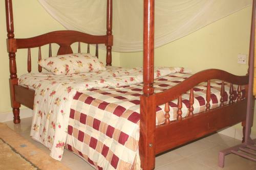 Campfred Hotel Annex B