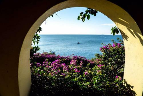 One Minute South Villa