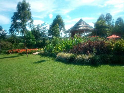Hotel Kabalega Resort