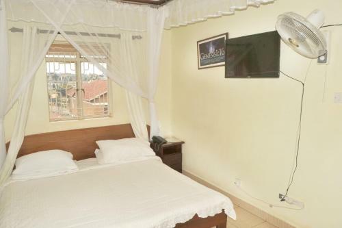 Scroll Inn Hotel