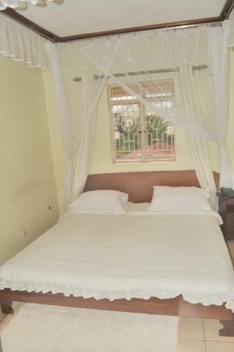 Scroll Inn Hotel