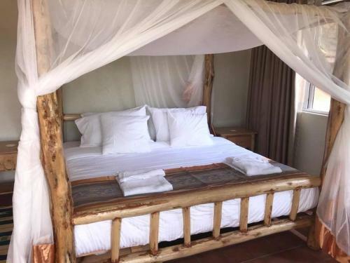 Hotel Summit Safari Lodge Muhanga