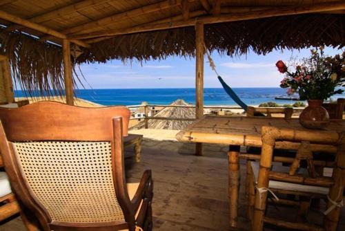 Hostal Oceanic Bungalows