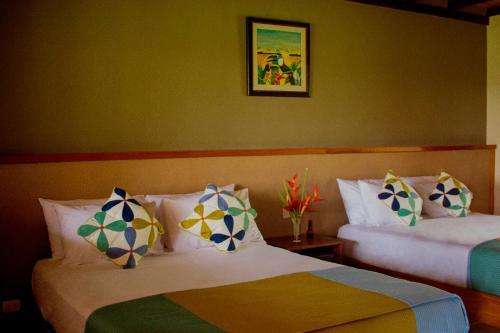 Hostal Heliconia Amazon River Lodge