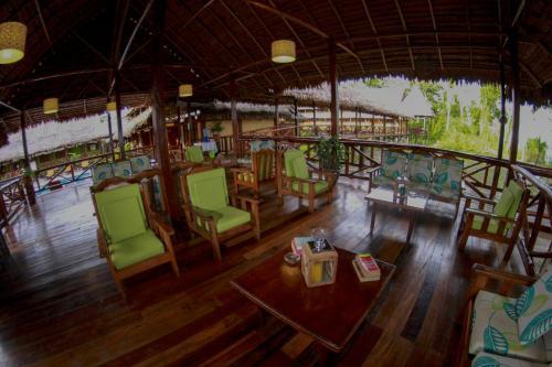 Hostal Heliconia Amazon River Lodge