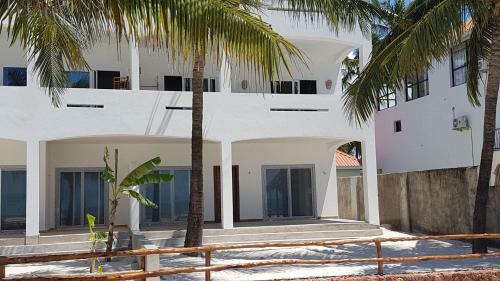 Moyo Beach Apartment