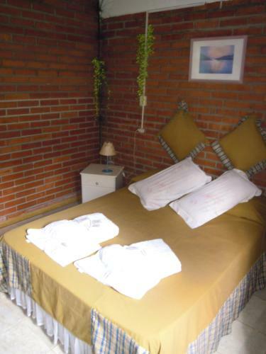 Hostal Caba�as Mocon�