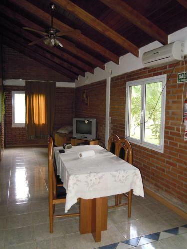 Hostal Caba�as Mocon�