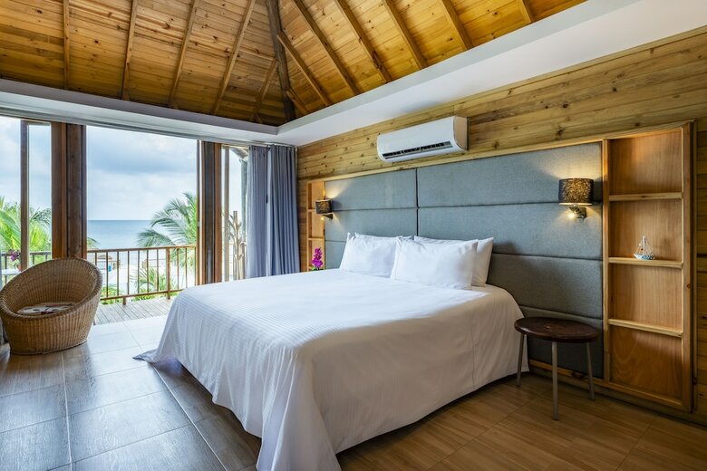 Isla Del Encanto Hotel & Spa