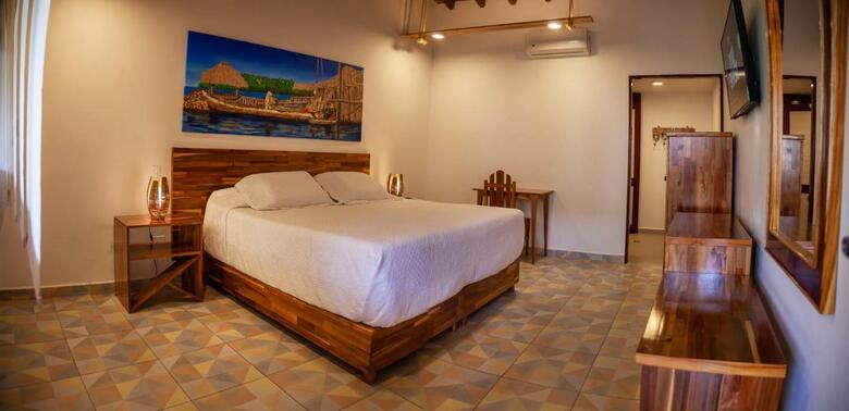 Hotel Punta Faro