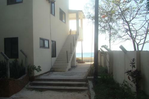 Blue Wave Villa & Kitchen